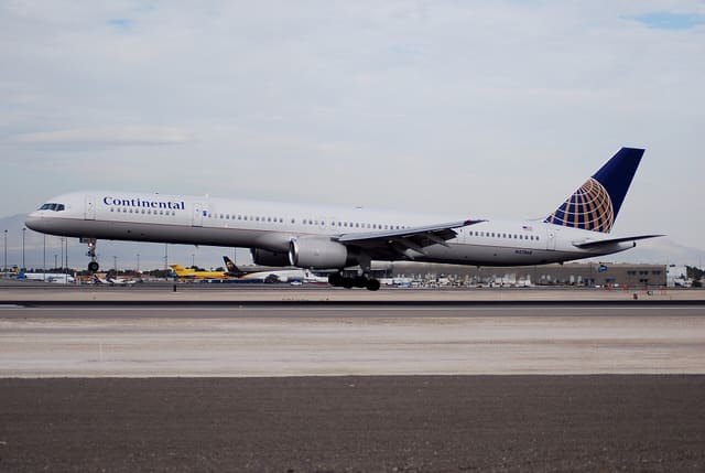 N57868 - Boeing