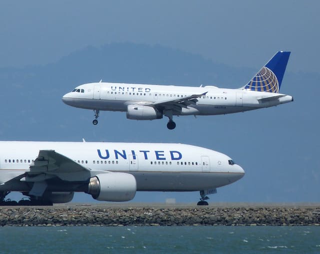 N827UA - Airbus