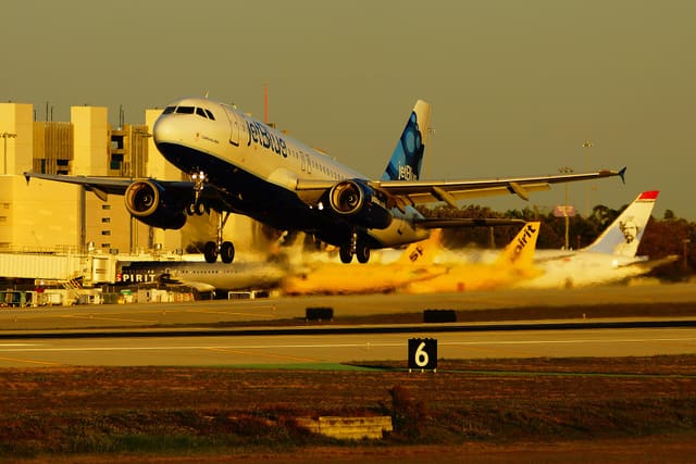 N656JB - Airbus