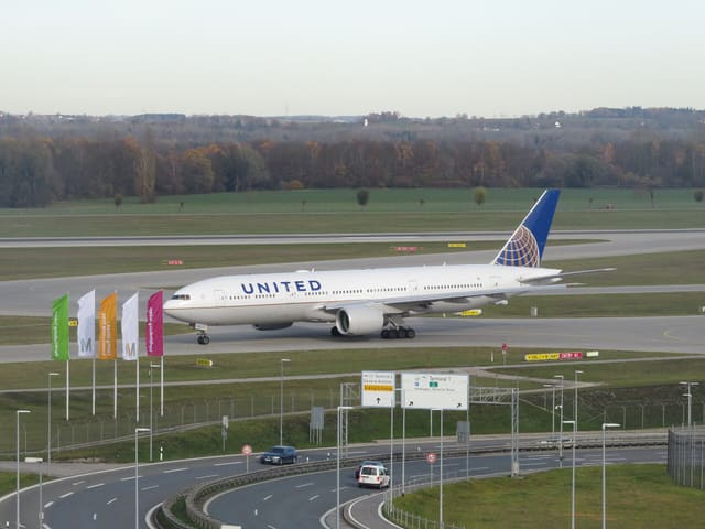 N222UA - Boeing