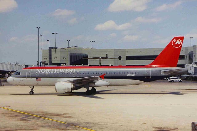 N335NW - Airbus