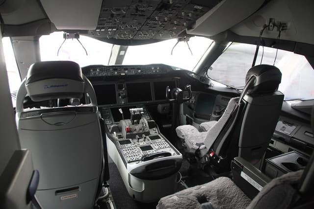 N787BX - Boeing