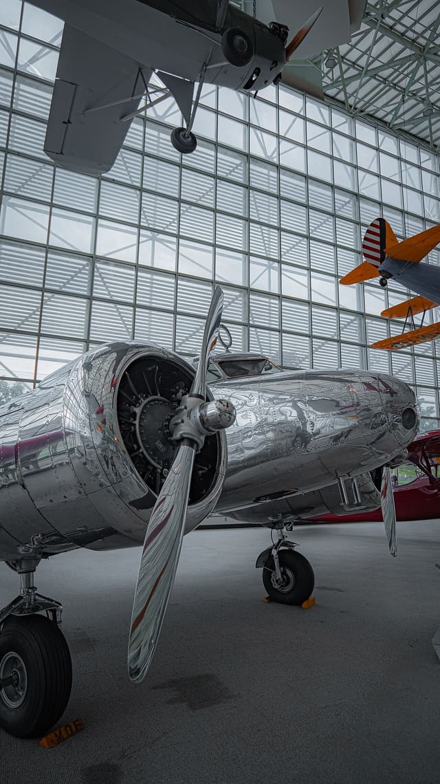  - Twin-engine aircraft