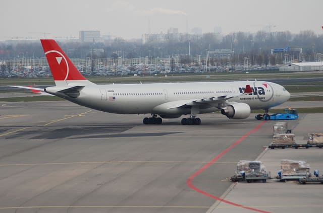 N821NW - Airbus
