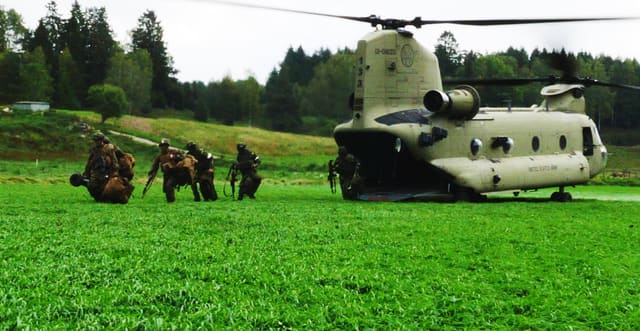  - Helicopter