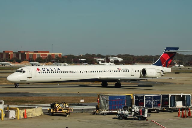 N920DN - Douglas