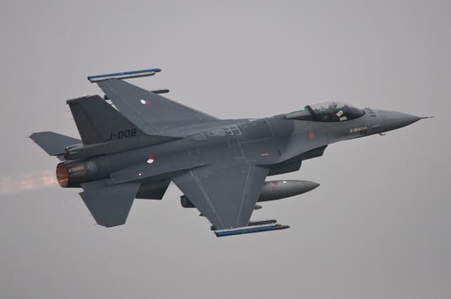  - Single-engine aircraft