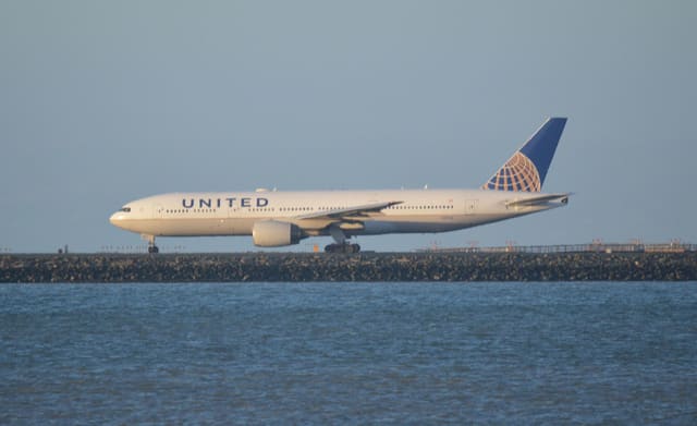 N217UA - Boeing