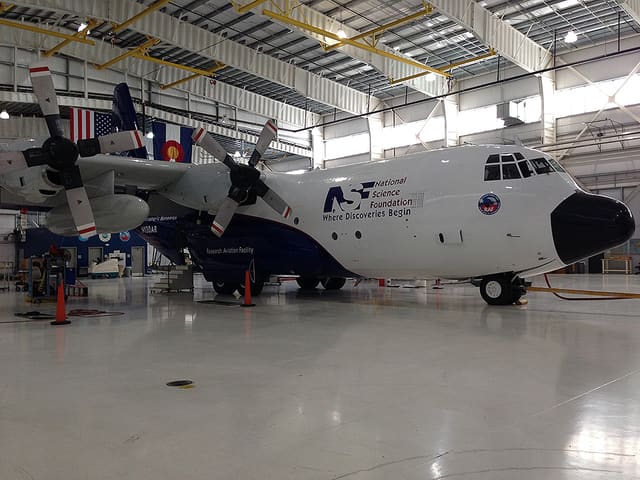 N130AR - Lockheed
