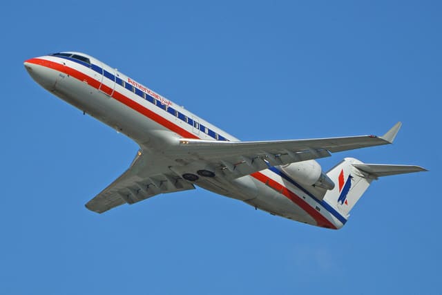 N866AS - Twin-engine aircraft