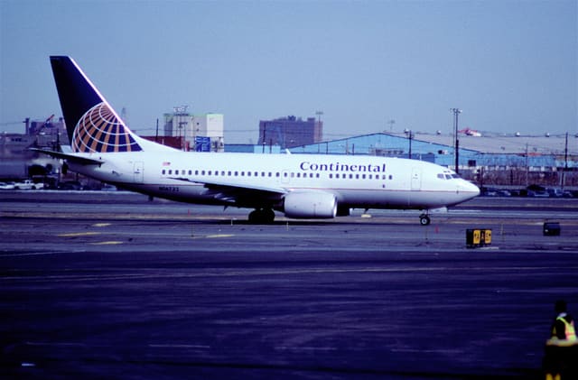 N16732 - Boeing