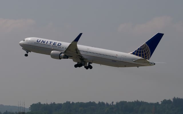 N670UA - Boeing