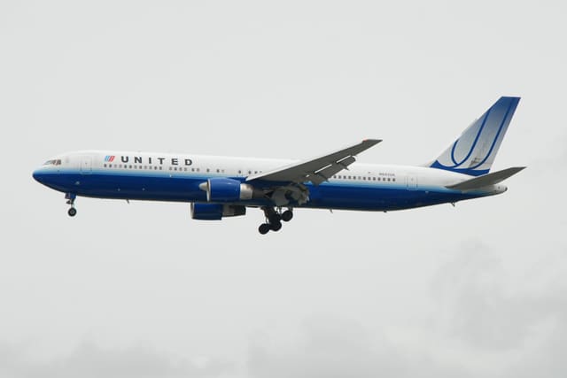 N642UA - Boeing