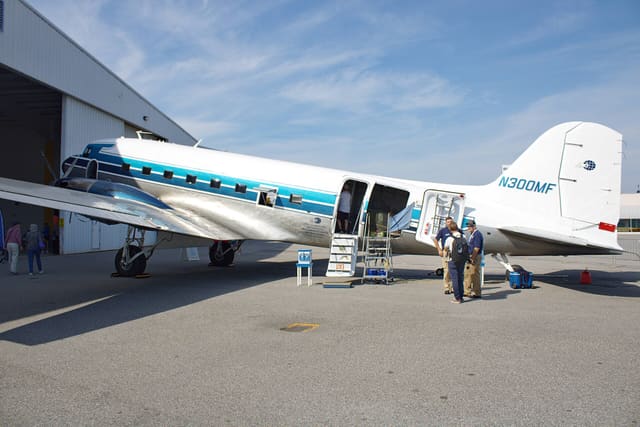 N300MF - Douglas