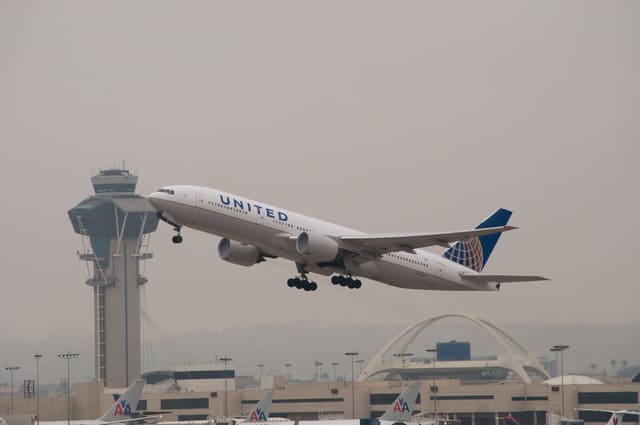 N779UA - Boeing