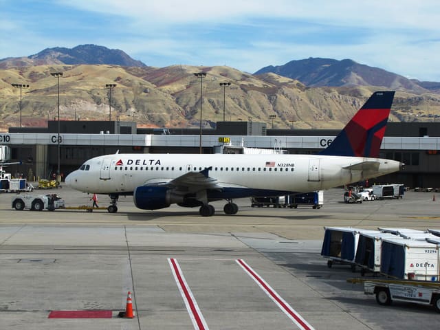 N328NB - Airbus