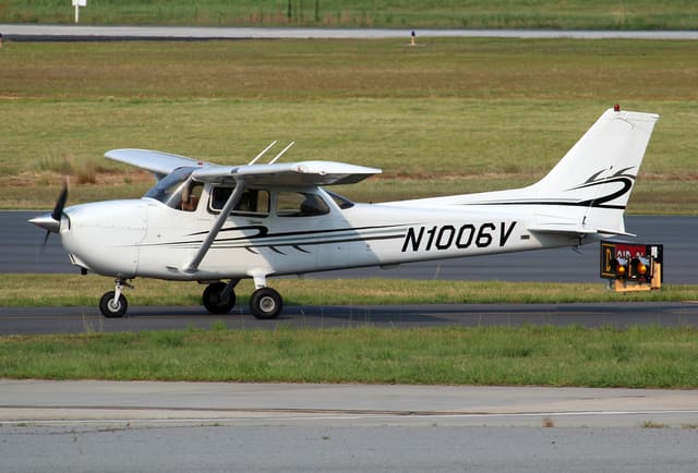 N1006V - Cessna