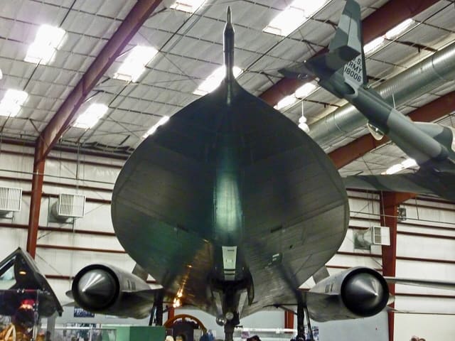  - Twin-engine aircraft