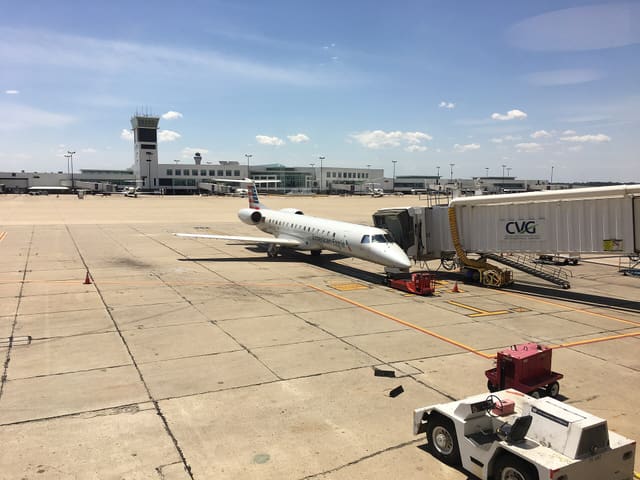 N692AE - Embraer