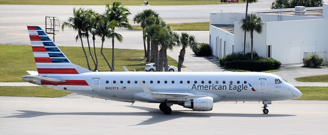 N403YX - Embraer