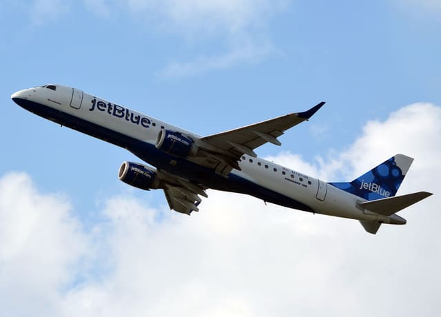 N187JB - Embraer