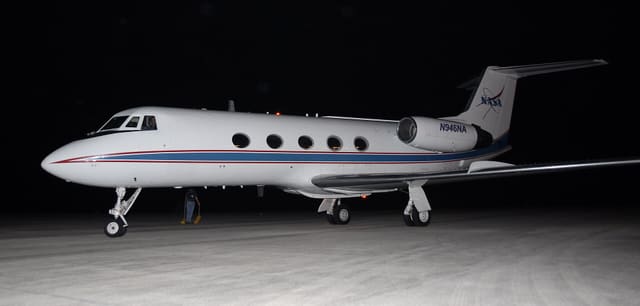N946NA - Business jet