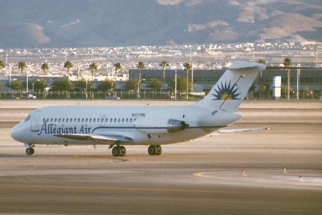N127NK - Aircraft