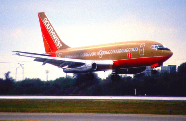 N94SW - Boeing