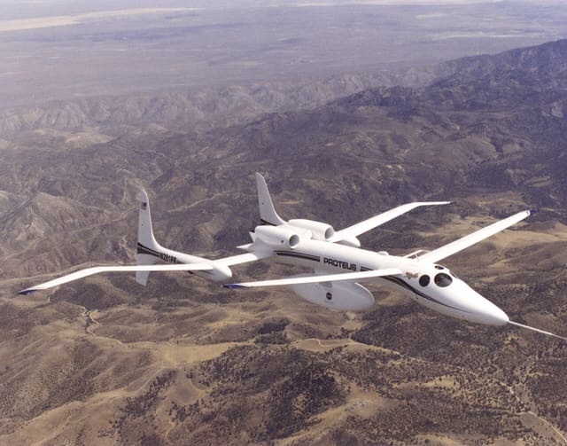 N281PR - Twin-engine aircraft