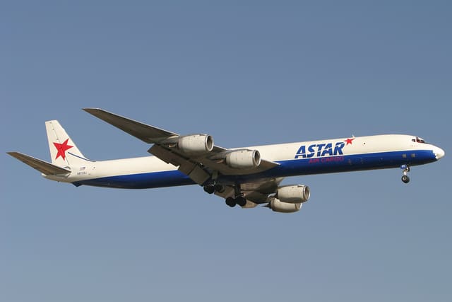 N873SJ - Douglas