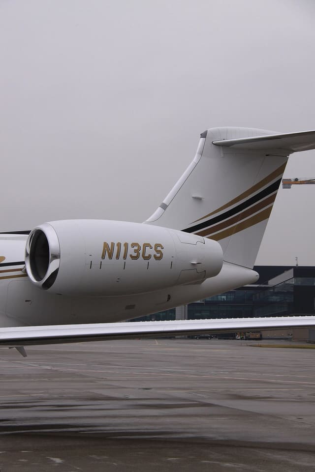 N113CS - Business jet