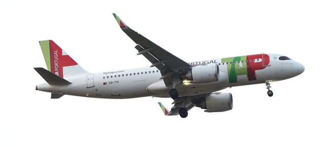 CS-TVI - Twin-engine aircraft