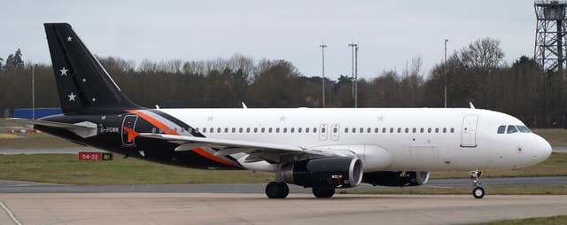 G-POWM - Twin-engine aircraft