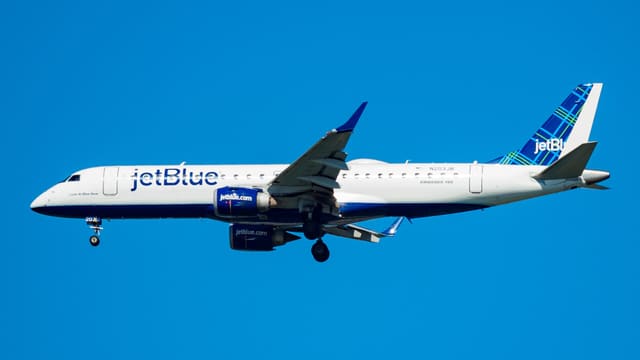 N203JB - Embraer
