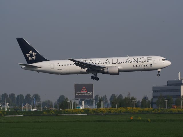 N653UA - Boeing