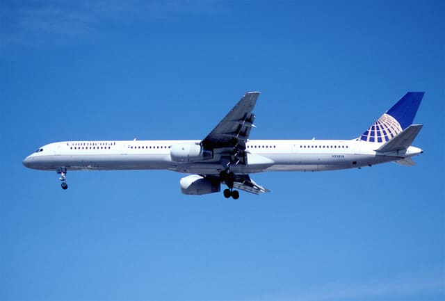 N75858 - Boeing