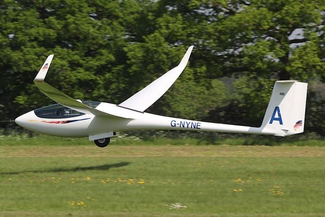 G-NYNE - Glider