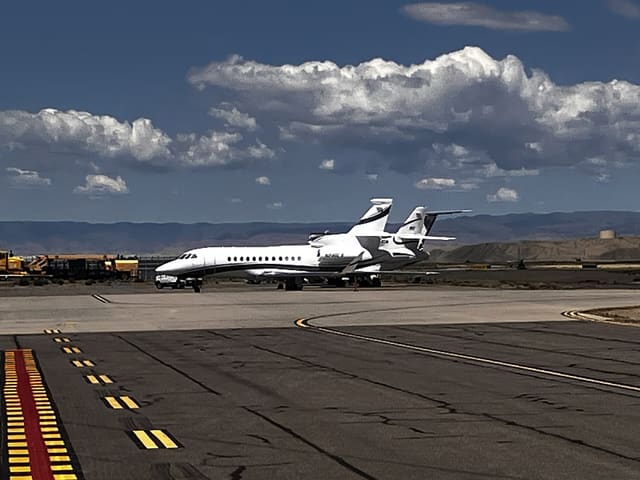 N248LX - Business jet