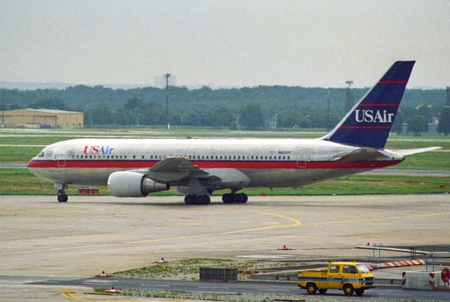 N655US - Twin-engine aircraft