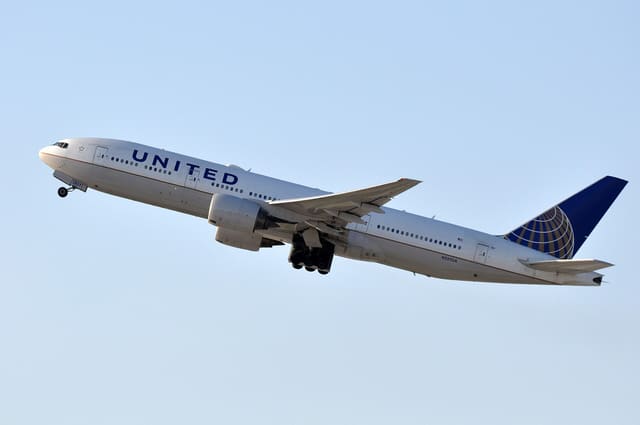 N227UA - Boeing