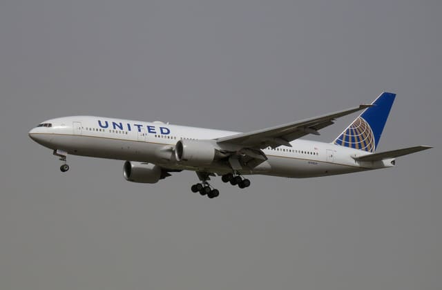 N783UA - Boeing