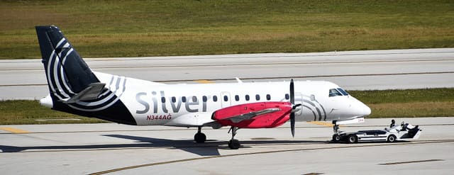 N344AG - Twin-engine aircraft