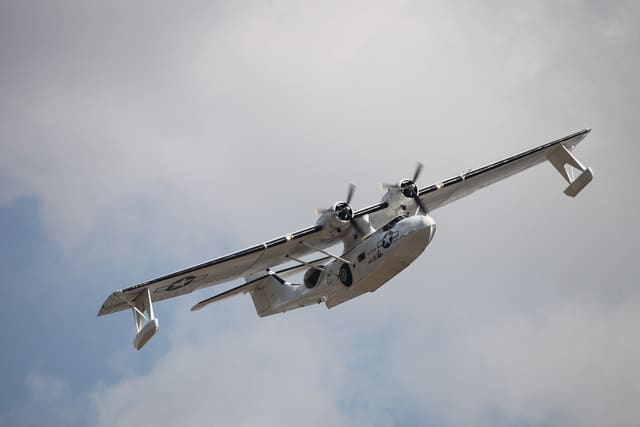 - Twin-engine aircraft