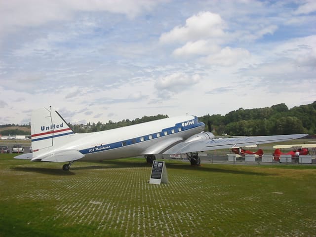 N814CL - Douglas