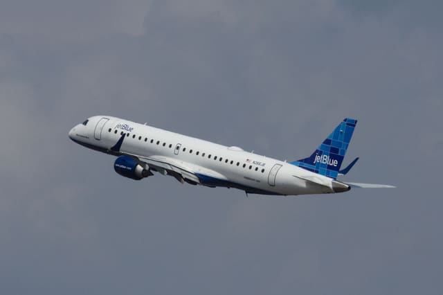N266JB - Embraer