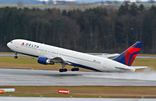 N190DN - Twin-engine aircraft