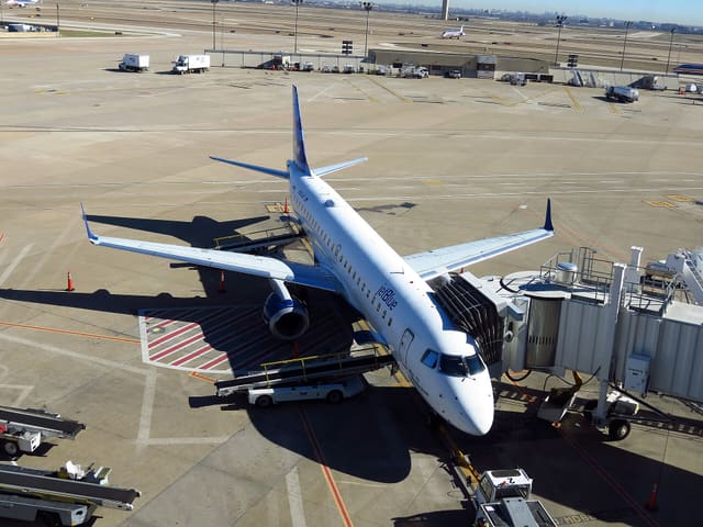 N206JB - Embraer