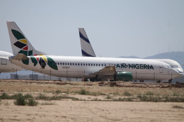 N339LF - Twin-engine aircraft