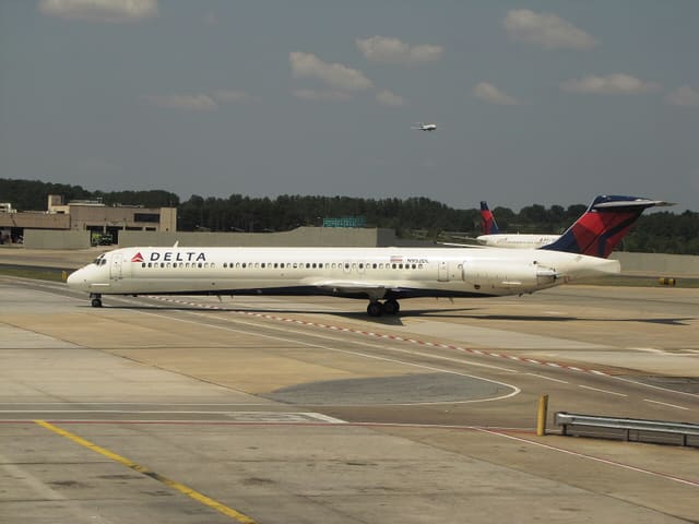 N952DL - Douglas