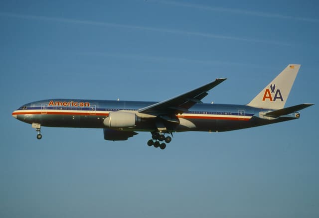N783AN - Twin-engine aircraft
